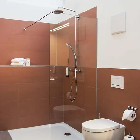 公寓式酒店 Seeger Living Premium Downtown 4*